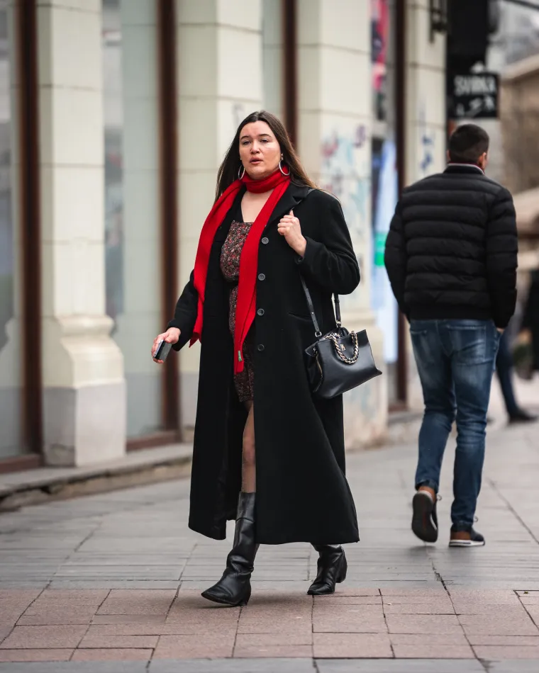 Svi su gledali u nju: Atraktivna djevojka u visokim potpeticama privlačila pažnju u centru Zagreba