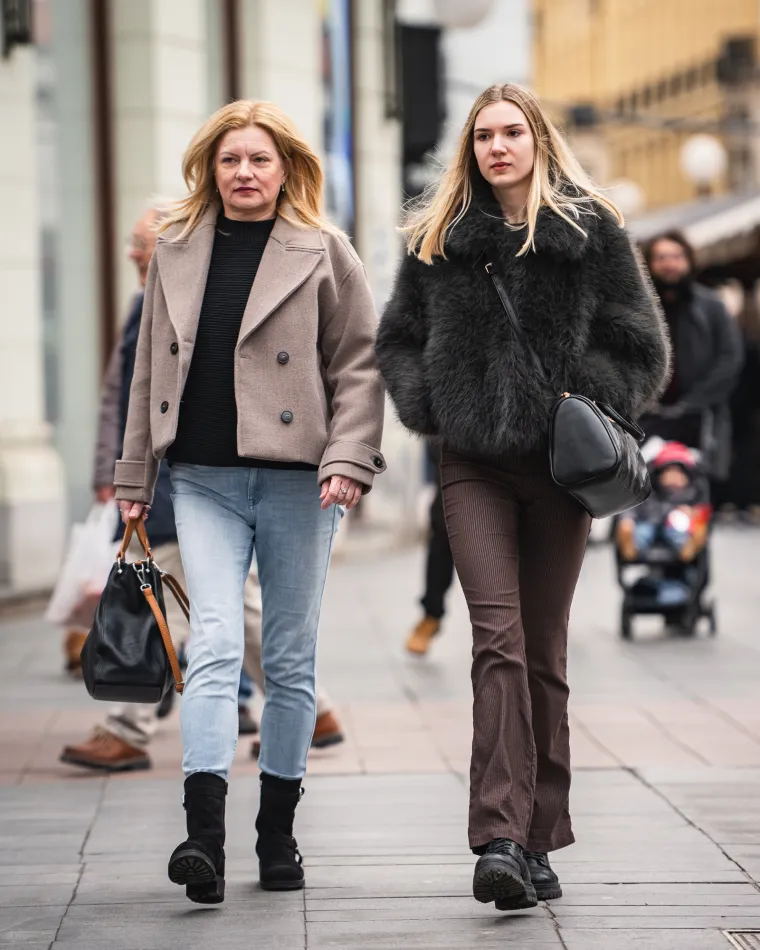 Svi su gledali u nju: Atraktivna djevojka u visokim potpeticama privlačila pažnju u centru Zagreba