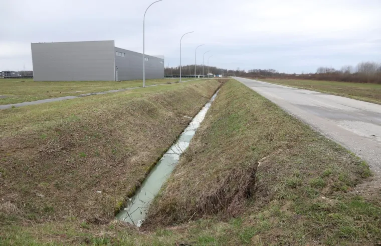 Promjena boje u kanalu Odre uzemirila mje&scaron;tane: &Scaron;to se događa s odvodom?