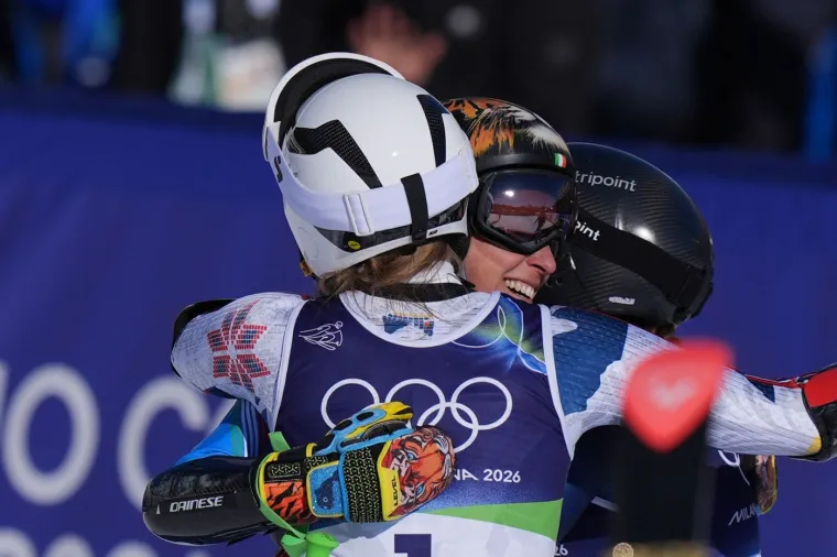 Talijanska lavica nije mogla zaustaviti suze! Brignone sa suparnicama slavila pobjedu sporta