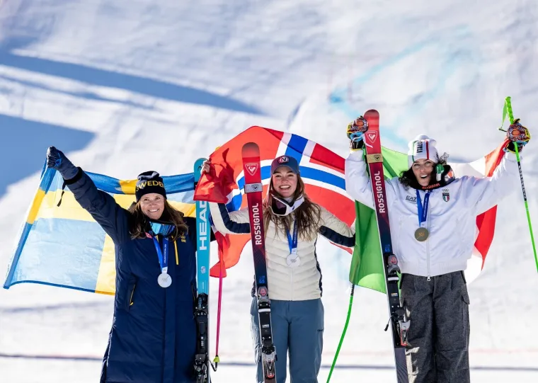 Talijanska lavica nije mogla zaustaviti suze! Brignone sa suparnicama slavila pobjedu sporta