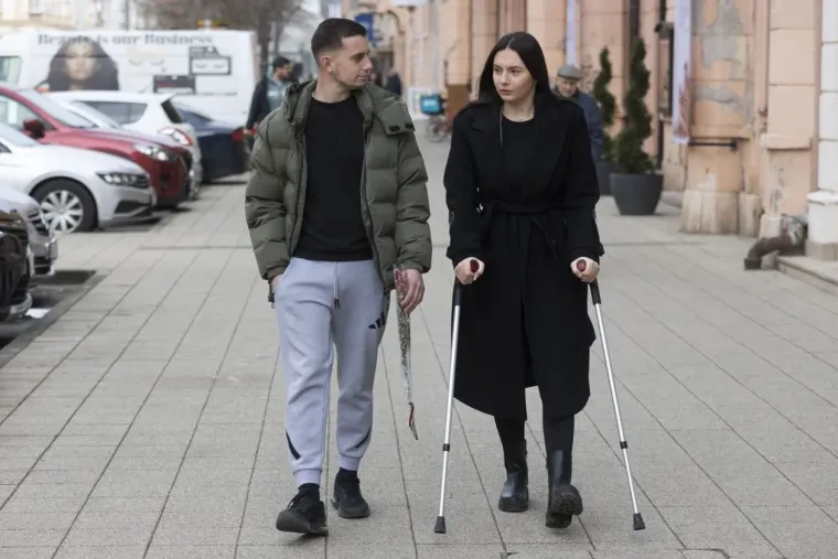 Lijepe Slavonke pro&scaron;etale ulicama na Dan zaljubljenih