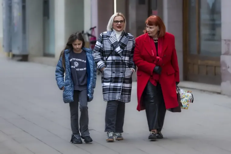 Lijepe Slavonke pro&scaron;etale ulicama na Dan zaljubljenih