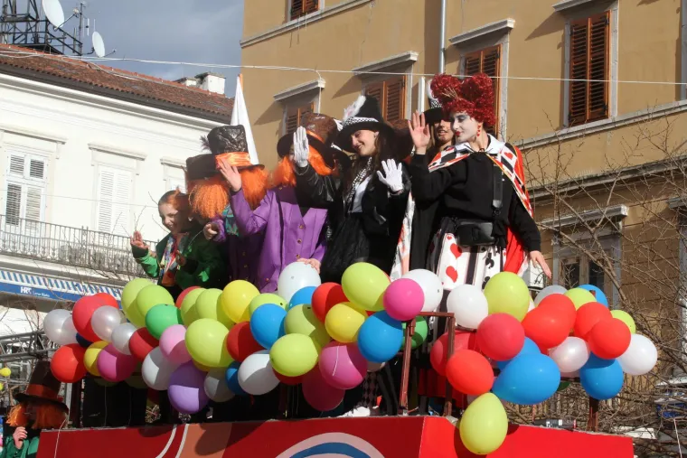 Vilenjaci, vje&scaron;tice, Trump i Toma&scaron;ević: Pogledajte tko se sve priključio karnevalskoj zabavi