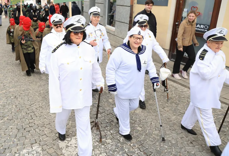Vilenjaci, vje&scaron;tice, Trump i Toma&scaron;ević: Pogledajte tko se sve priključio karnevalskoj zabavi