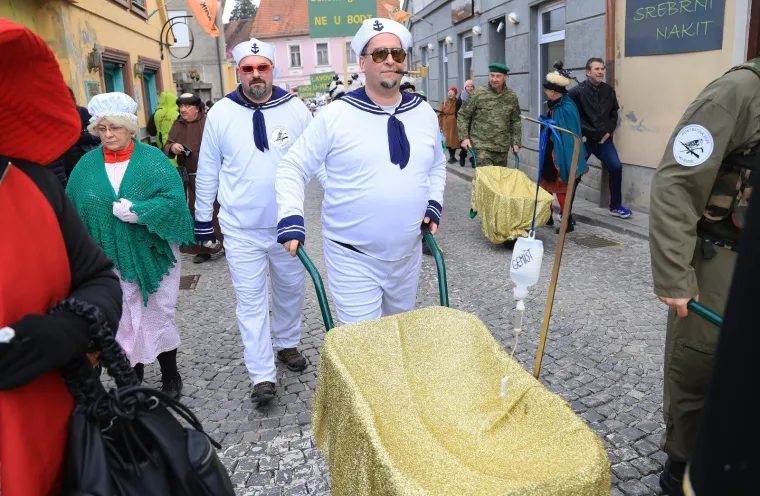 Vilenjaci, vje&scaron;tice, Trump i Toma&scaron;ević: Pogledajte tko se sve priključio karnevalskoj zabavi