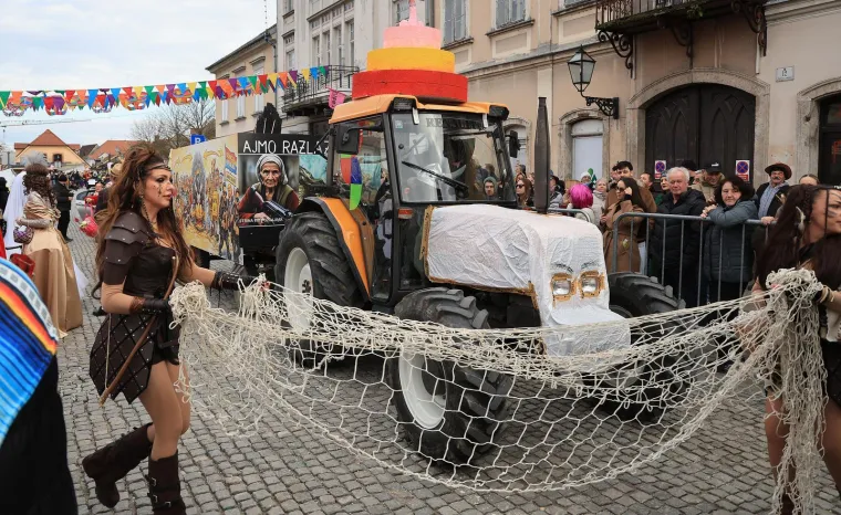 Vilenjaci, vje&scaron;tice, Trump i Toma&scaron;ević: Pogledajte tko se sve priključio karnevalskoj zabavi