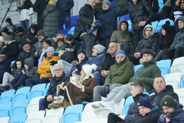 Svi navijači na Opus Areni su imali isti modni detalj, a evo kako su derbi vidjeli Sopić i Garcia