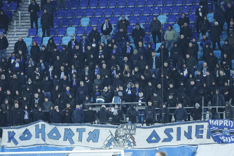 Svi navijači na Opus Areni su imali isti modni detalj, a evo kako su derbi vidjeli Sopić i Garcia