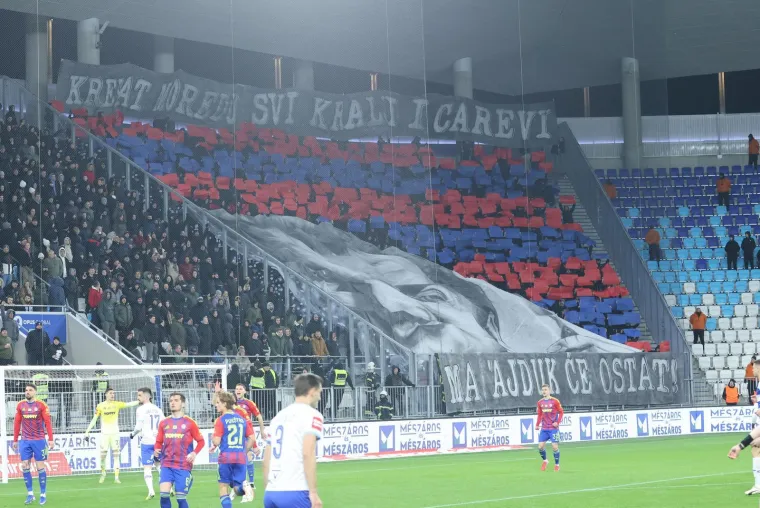 Svi navijači na Opus Areni su imali isti modni detalj, a evo kako su derbi vidjeli Sopić i Garcia