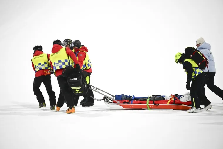 Prizori koji lede krv u žilama: Elias pao s velike visine i nepomično ležao