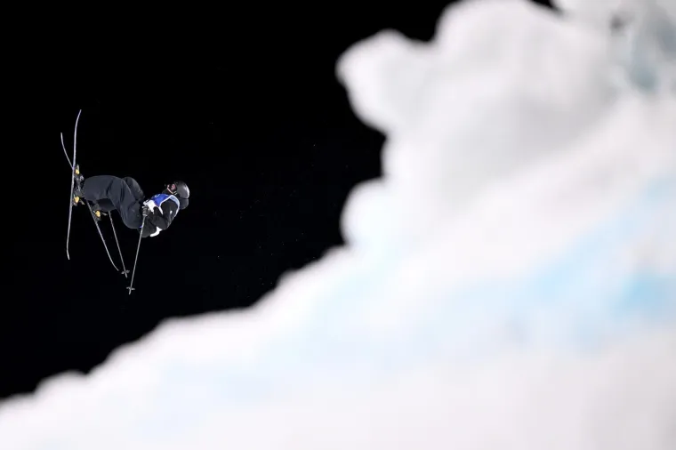 Prizori koji lede krv u žilama: Elias pao s velike visine i nepomično ležao