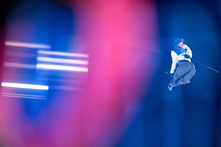 Prizori koji lede krv u žilama: Elias pao s velike visine i nepomično ležao