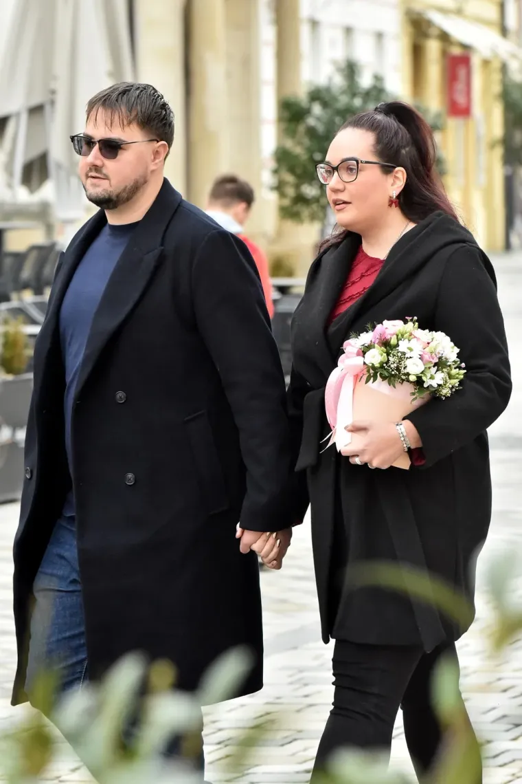 Mlada crnka s buketom ukrala sve poglede na &scaron;pici u Varaždinu