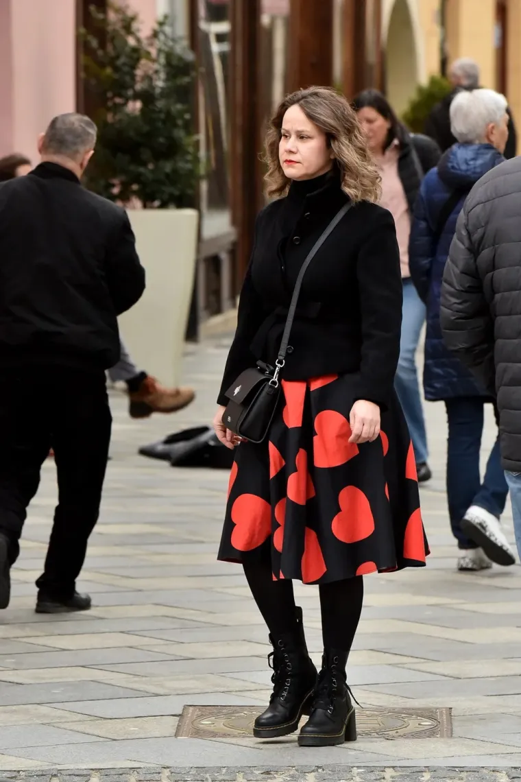 Mlada crnka s buketom ukrala sve poglede na &scaron;pici u Varaždinu