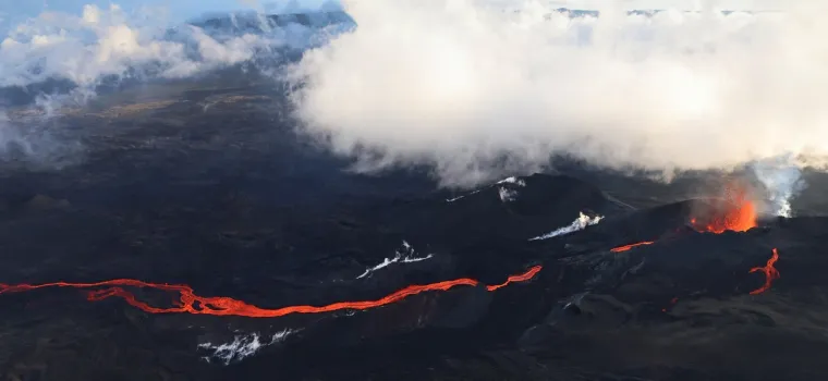 Spektakularni prizori prave snage prirode: Vulkan koji je i stvorio otok vraća se u život