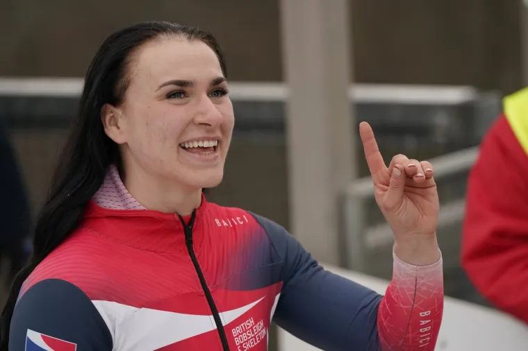 S atletike se prebacila na led i ispisala povijest na ZOI, uz to je doktorica i influencerica