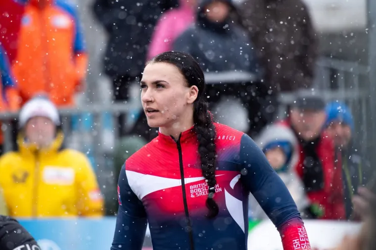 S atletike se prebacila na led i ispisala povijest na ZOI, uz to je doktorica i influencerica