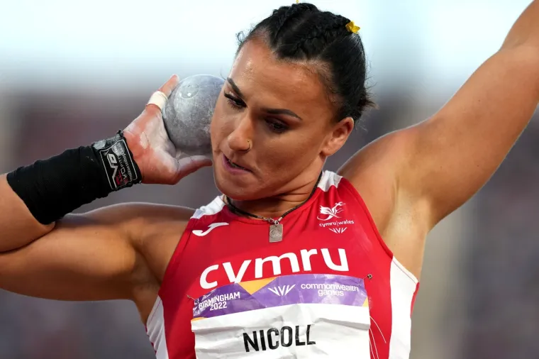 S atletike se prebacila na led i ispisala povijest na ZOI, uz to je doktorica i influencerica