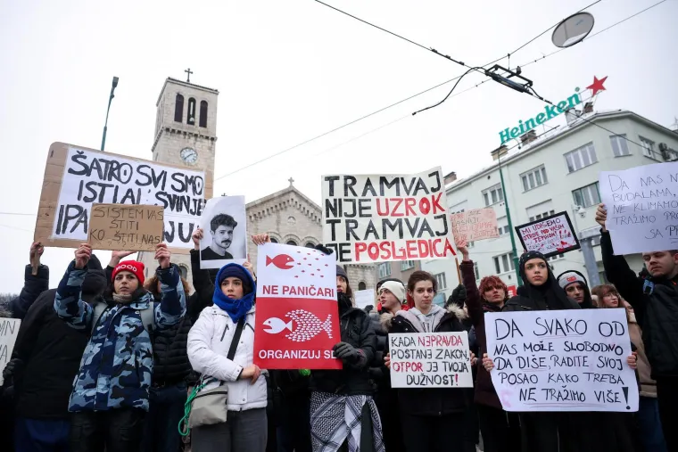 Ella je na intenzivnoj, Erdoana vi&scaron;e nema: Te&scaron;ko je ostati pribran na bolne prizore iz Sarajeva