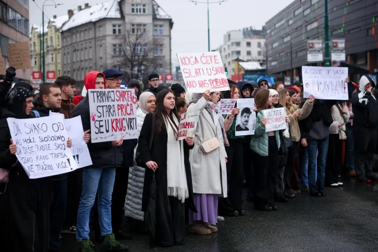 Ella je na intenzivnoj, Erdoana vi&scaron;e nema: Te&scaron;ko je ostati pribran na bolne prizore iz Sarajeva
