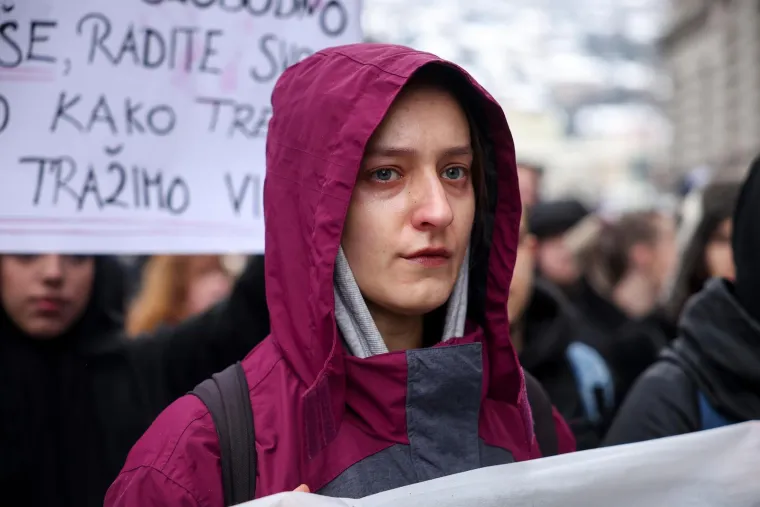Ella je na intenzivnoj, Erdoana vi&scaron;e nema: Te&scaron;ko je ostati pribran na bolne prizore iz Sarajeva