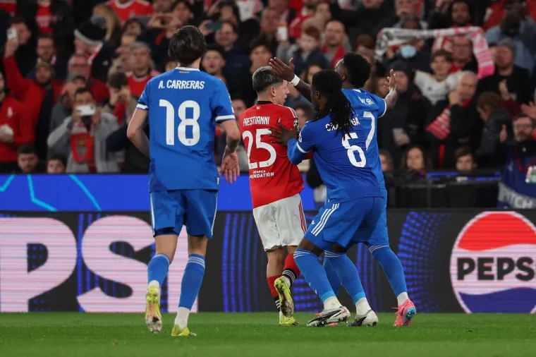 Prizori kaosa u Ligi prvaka obilaze svijet: 'Nisam ga nazvao majmunom, krivo je čuo'