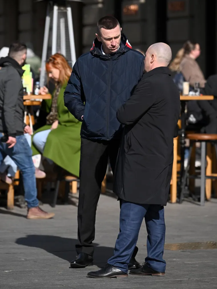 Prijeti li raspad vladajuće koalicije? Penavu i Dabru kamera uhvatila u centru Zagreba