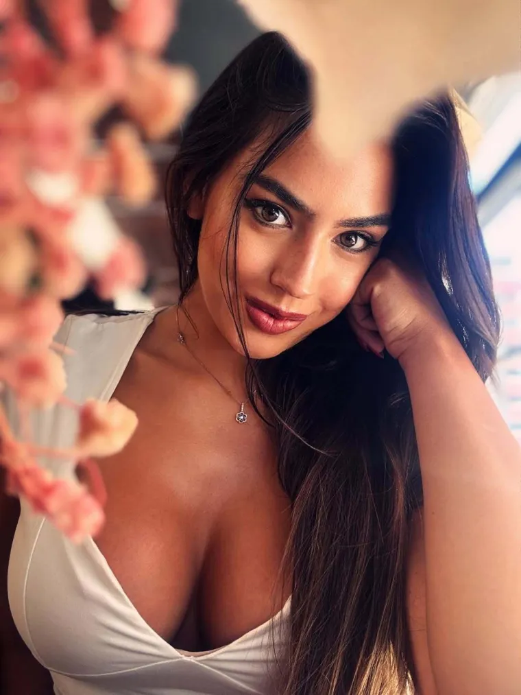 Atraktivna crnka iz BiH koja zna &scaron;to želi: Ma&scaron;u iz 'Gospodina Savr&scaron;enog' te&scaron;ko je ne primijetiti