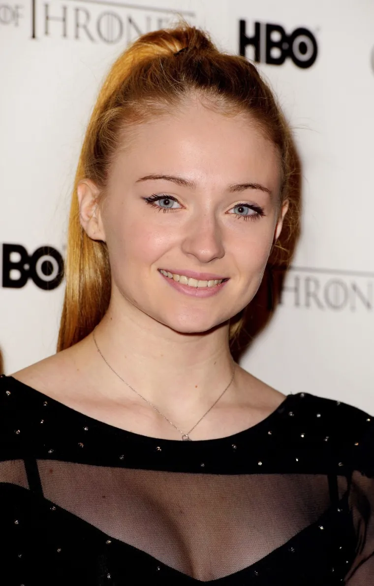 Prelijepa Sophie Turner uskoro slavi 30 godina: Prisjetite se kako se mijenjala kroz godine
