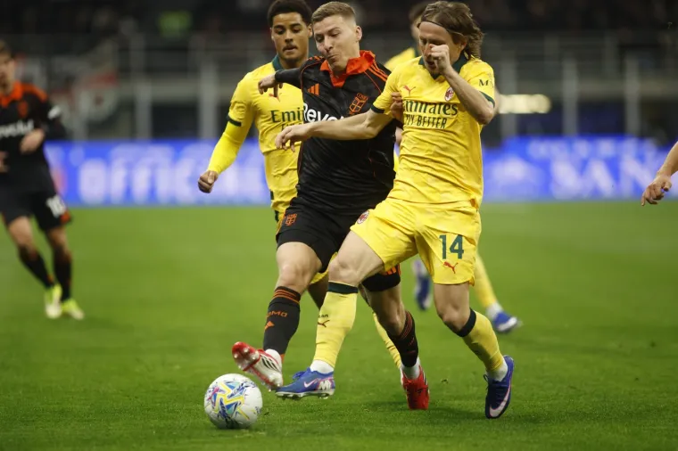 Modrić nije mogao vjerovati svojim očima! Allegri pobjesnio na F&agrave;bregasa, pale te&scaron;ke riječi pred svima