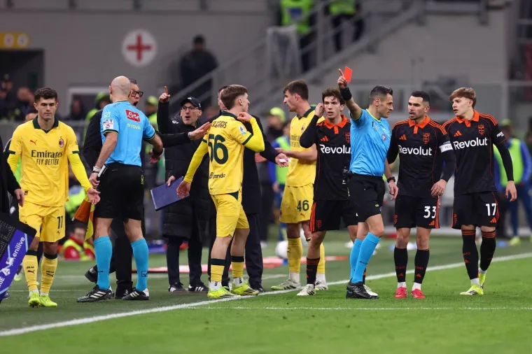 Modrić nije mogao vjerovati svojim očima! Allegri pobjesnio na F&agrave;bregasa, pale te&scaron;ke riječi pred svima