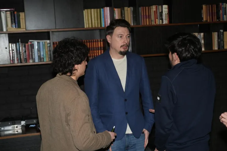 Zvijezde filma 'Svadba' uživale u Beogradu: Pozornost plijenila lijepa Anđelka