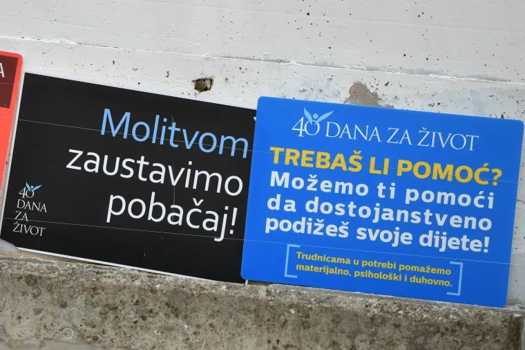 Evo ih opet: 40 dana bit će ispred bolnica i moliti! Traže samo jedno...