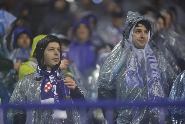 Dinamovci napravili prekrasnu gestu klincima: Evo za&scaron;to im mnogi ovo nikad neće zaboraviti