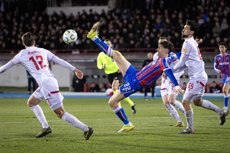 Zrinjski izborio remi u povijesnoj utakmici: Evo kako je izgledala nezaboravna ludnica u Mostaru