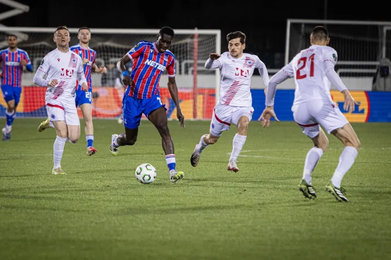 Zrinjski izborio remi u povijesnoj utakmici: Evo kako je izgledala nezaboravna ludnica u Mostaru