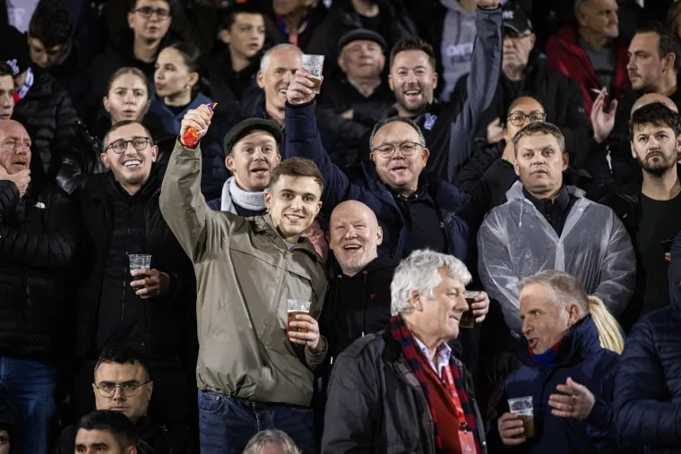 Zrinjski izborio remi u povijesnoj utakmici: Evo kako je izgledala nezaboravna ludnica u Mostaru