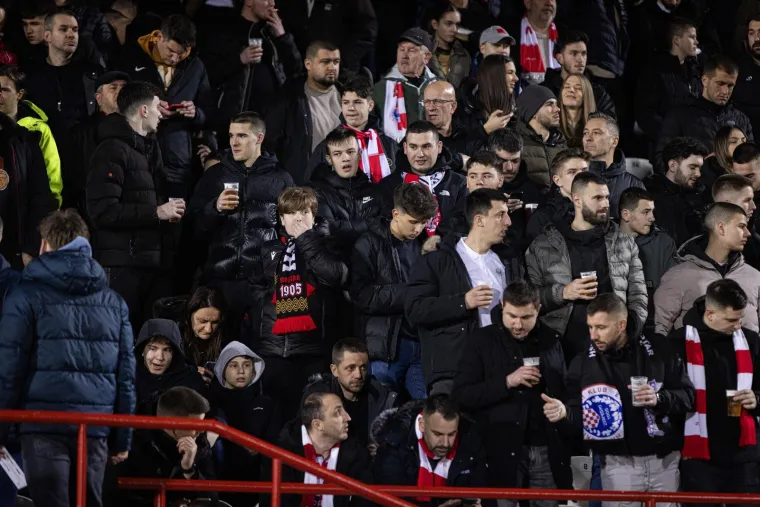 Zrinjski izborio remi u povijesnoj utakmici: Evo kako je izgledala nezaboravna ludnica u Mostaru