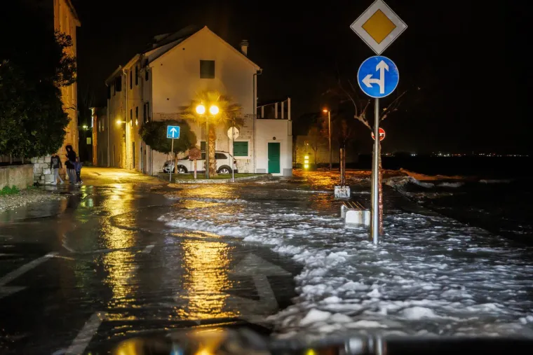 More progutalo rivu u Ka&scaron;telima, na udaru Čiovo i Split: Pogledajte posljedice nevremena
