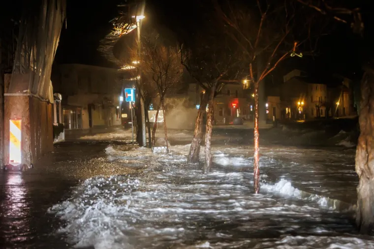 More progutalo rivu u Ka&scaron;telima, na udaru Čiovo i Split: Pogledajte posljedice nevremena