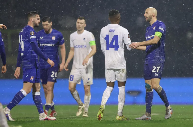 Pogledajte &scaron;to su igrači i stručni stožer Dinama napravili nakon poraza od Genka