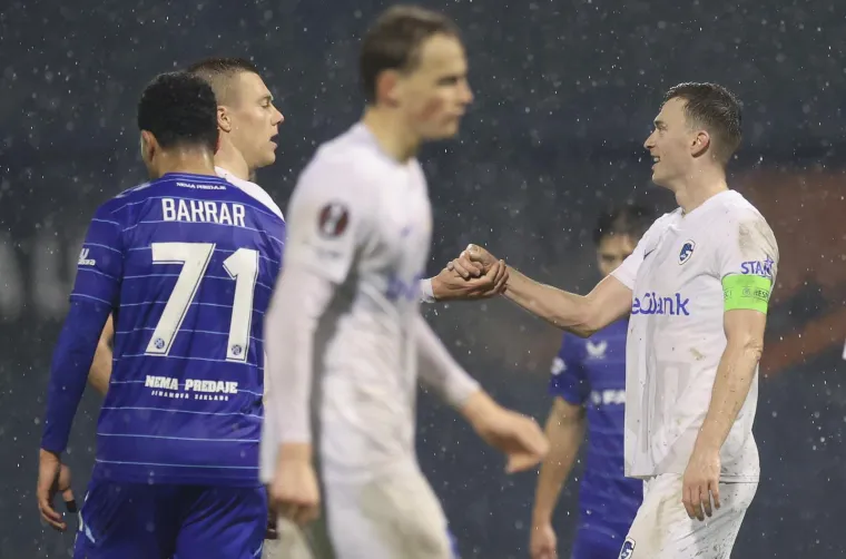 Pogledajte &scaron;to su igrači i stručni stožer Dinama napravili nakon poraza od Genka