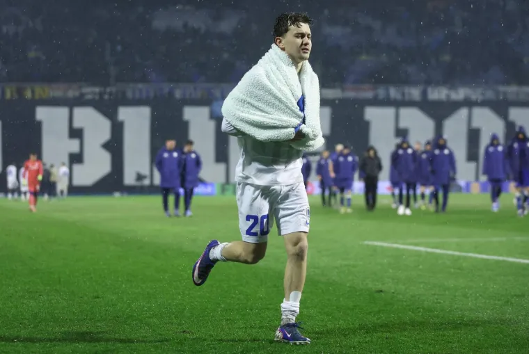 Pogledajte &scaron;to su igrači i stručni stožer Dinama napravili nakon poraza od Genka