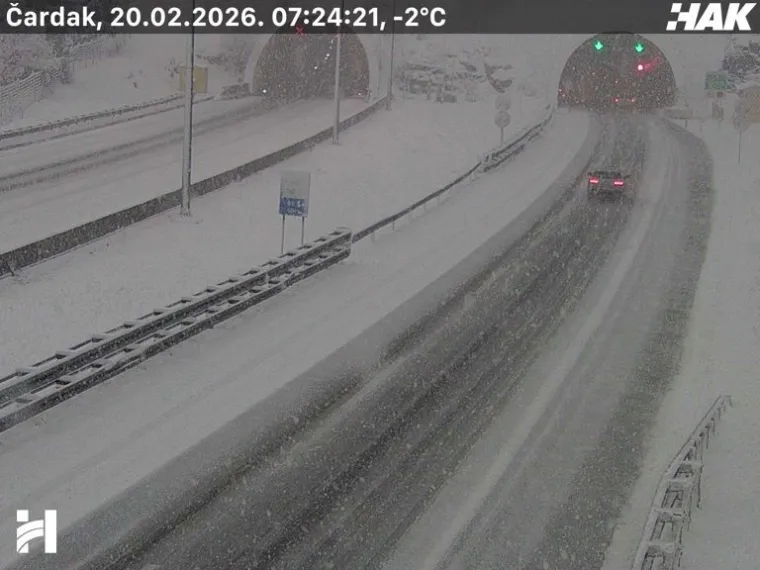 Snijeg zabijelio autoceste: Nesreća na A2, zimski uvjeti stvaraju probleme