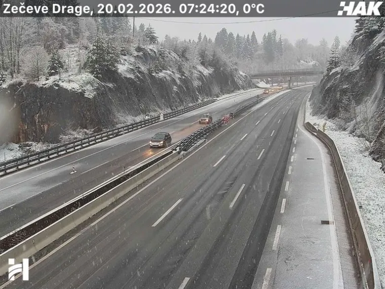 Snijeg zabijelio autoceste: Nesreća na A2, zimski uvjeti stvaraju probleme