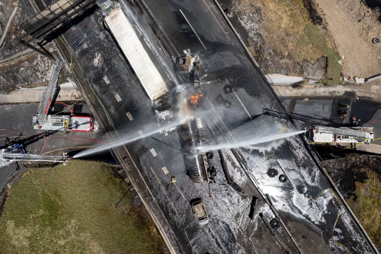 Prizori katastrofe lede krv u žilama: Cisterna eksplodirala nasred ceste, ljudi su gorili