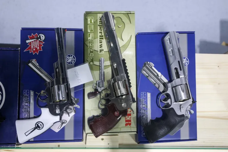 Hrvatski lovci do&scaron;li na svoje: Pogledajte ovaj arsenal vrhunskog oružja