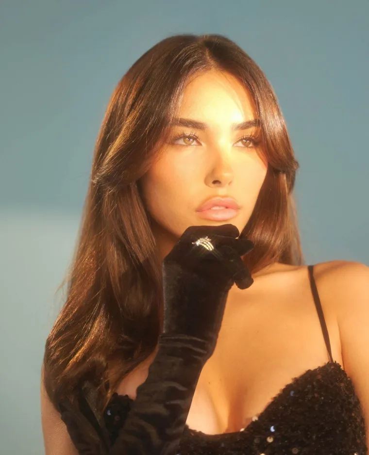 Tko je mlada pjevačica koju uspoređuju s Megan Fox? Otkrio ju je Justin Bieber