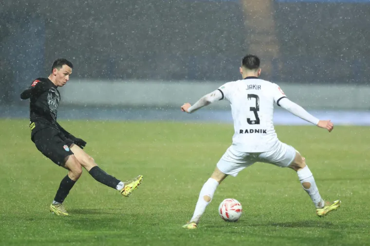 Teren je bio prekriven snijegom, a svi su ostali u čudu kad su se pojavili ovi majstori